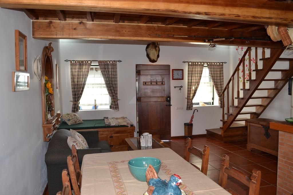 Casa Doce Mar Guest House Feteira  ภายนอก รูปภาพ